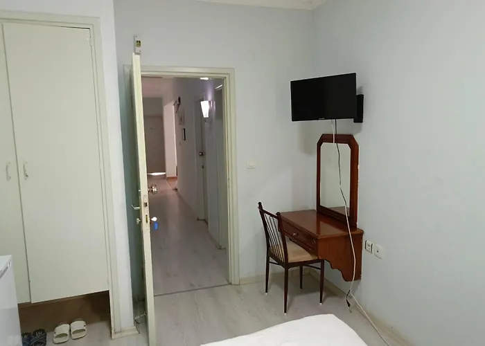 Hotel Begumhan *