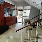 Hotel Begumhan *