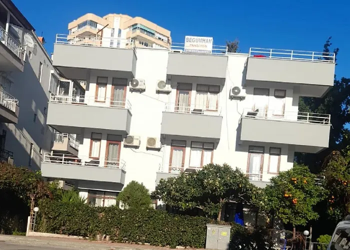 Begumhan * 安塔利亚